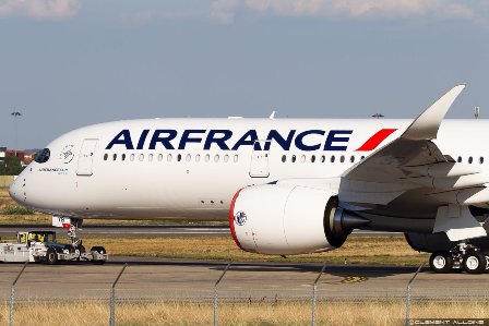 Air france. АИР Франс. Эйр Франс самолеты. Airbus Франция. Самолет аэрофранс.